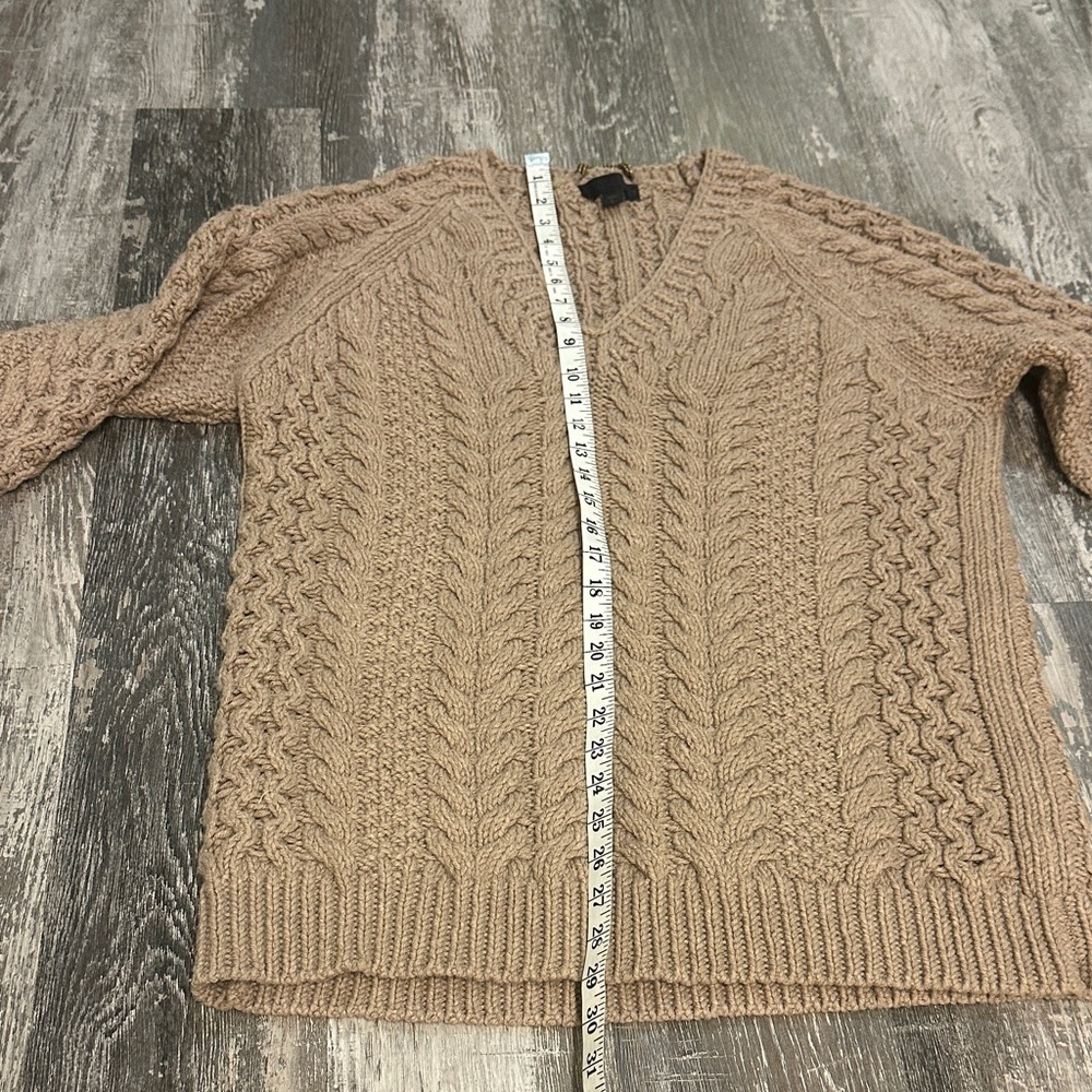 Burberry Beige Cable Knit V-Neck Sweater - Picture 7 of 10